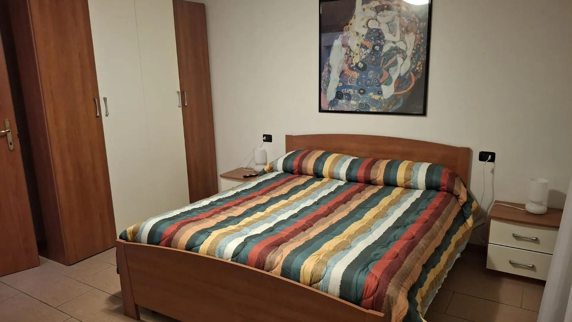 Caravaggio Apartment Di Manenti Andrea Oltre il Colle 0*,  Italy